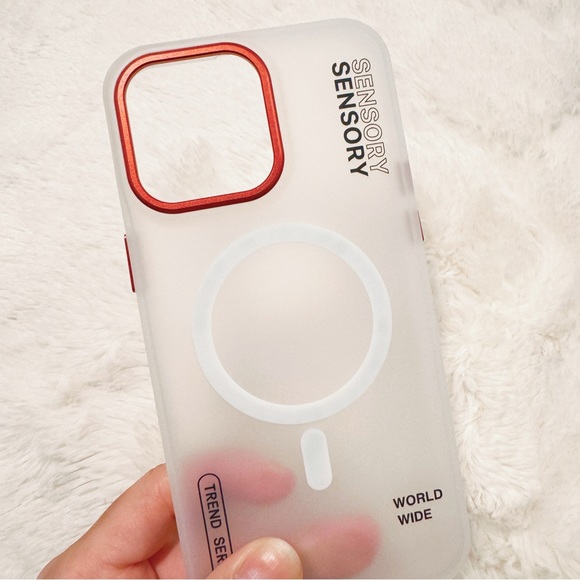 iPhone 15 Pro Max Case Bundle - Picture 5 of 6